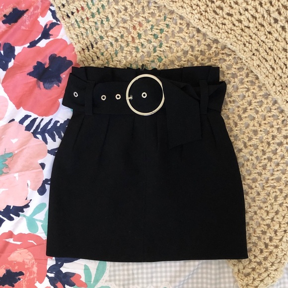 Zara Dresses & Skirts - ZARA | BLACK CHUNKY BELT 80s MINI SKIRT